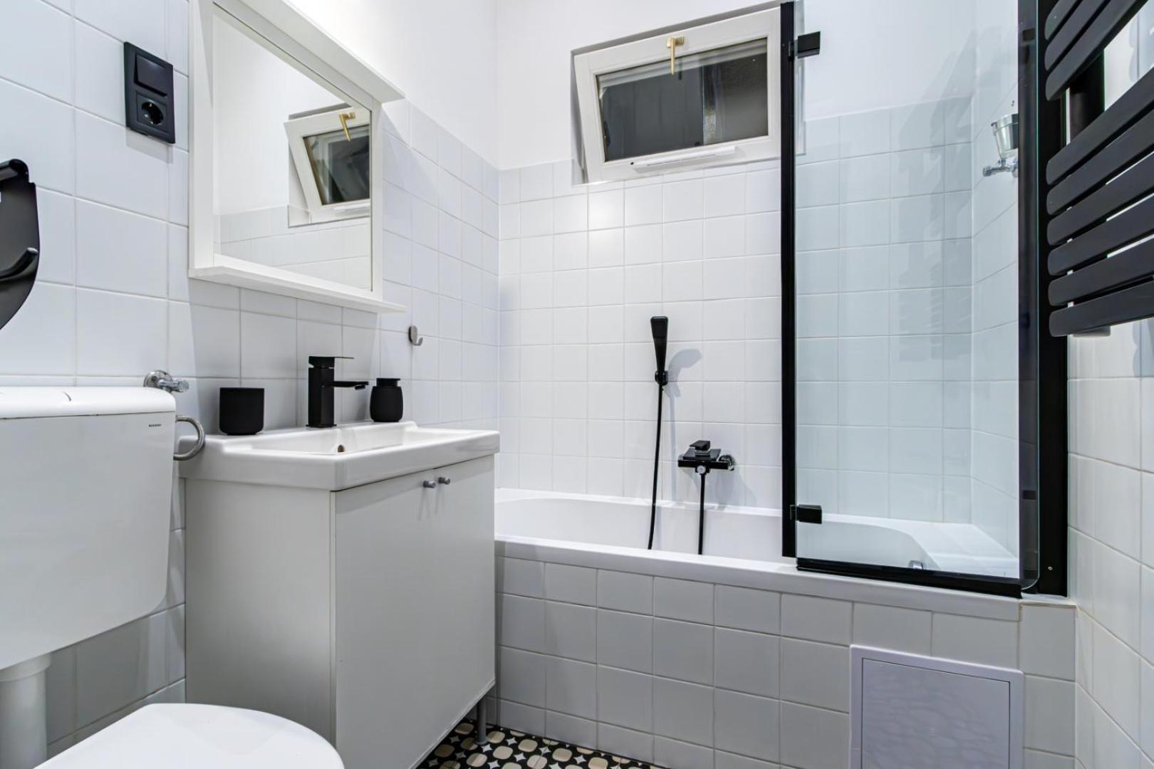 Oasis Apartment On The Broadway With Ac Budapest Luaran gambar